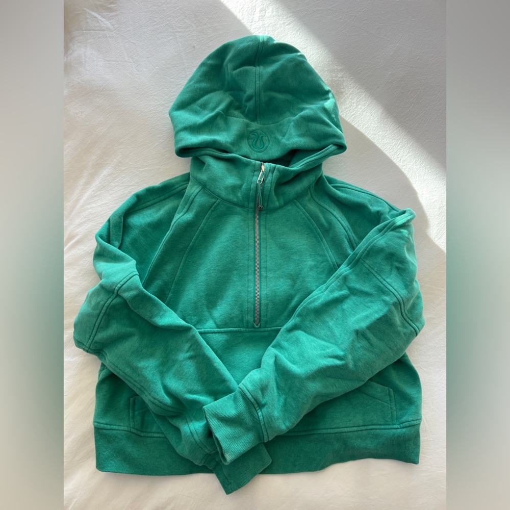 Lululemon Scuba Hoodie size M/L - Picture 6 of 9
